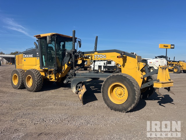 MOTOCONFORMADORA JOHN DEERE 770G 2019