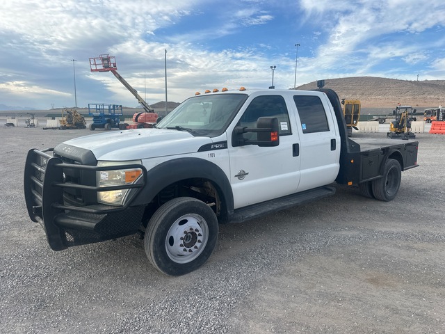 2015 Ford F-550 4x4 Crew Cab Flatbed Truck