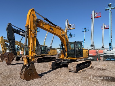 2017 JCB JS220 LC Excavatrice sur chenilles