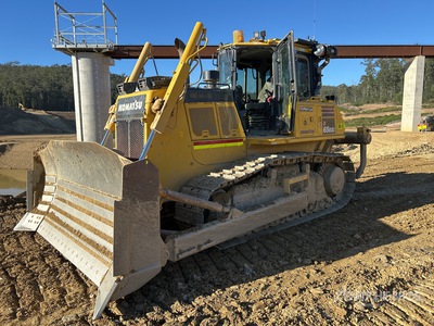 2022 Komatsu 65EXI-18 Spycharka gąsienicowa