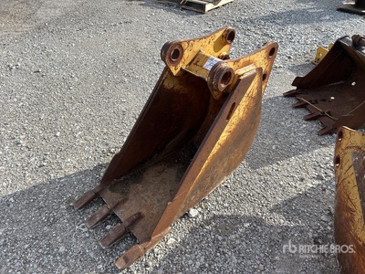 18 in Excavator Bucket