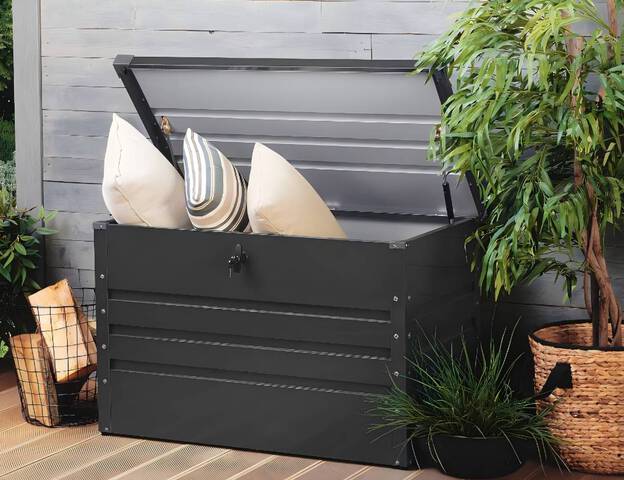 Chery Industrial Metal Cushion Box (Unused)