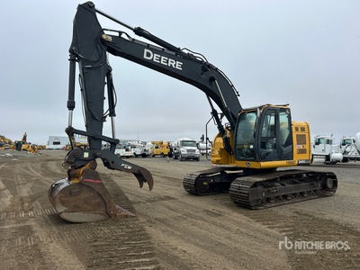 2017 John Deere 245G Tracked Excavator