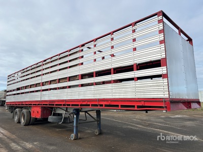 Freighter 12.5 m Bogie/A 1x2 Convertible Livestock Trailer