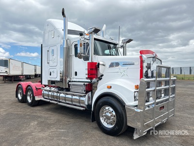 2014 Kenworth T909 6x4 Cabina con cuccetta per trattore stradale