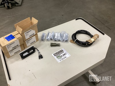 (4) Lampholder Bases, (8) Backshells & (1) Electrical Lead