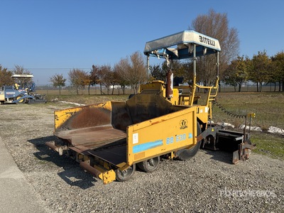 Bitelli BB30 Asphalt Paver
