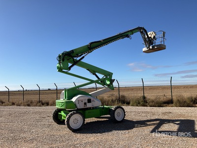 2007 Niftylift LTD HR21D 4WD Diesel رافعة بذراع