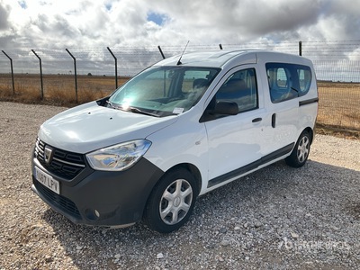2021 DACIA Dokker Furgoneta de pasajeros