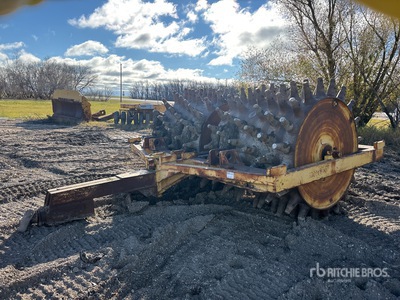 Wabco Model 120 Pad Foot Pull Behind Compactor