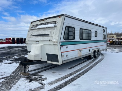 1980 Apalache 27 T/A Travel Trailer
