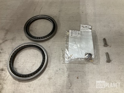 (2) Electrical Receptacle Connectors, (7) Plain Encased Seals & Assorted Items