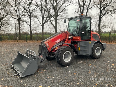 2022 2500F Wheel Loader