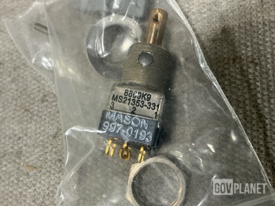 (4) Mason Electric 997-0193 Toggle Switches