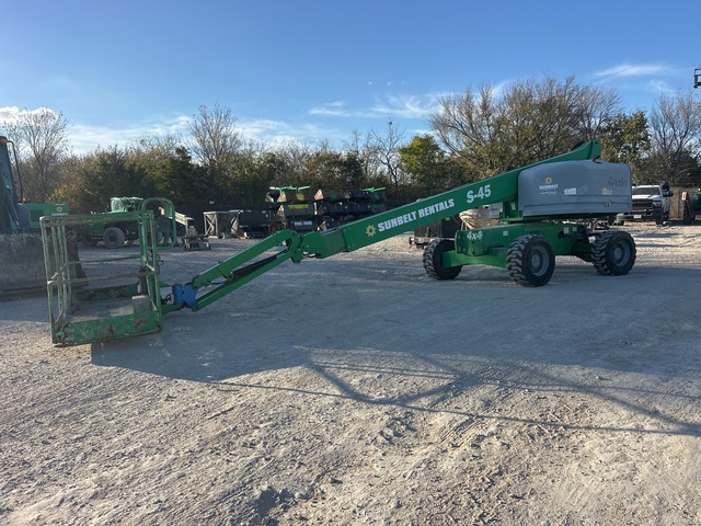 2015 Genie S-45 4WD Diesel Telescopic Boom Lift 2015 Genie S-45 4WD Diesel Telescopic Boom Lift