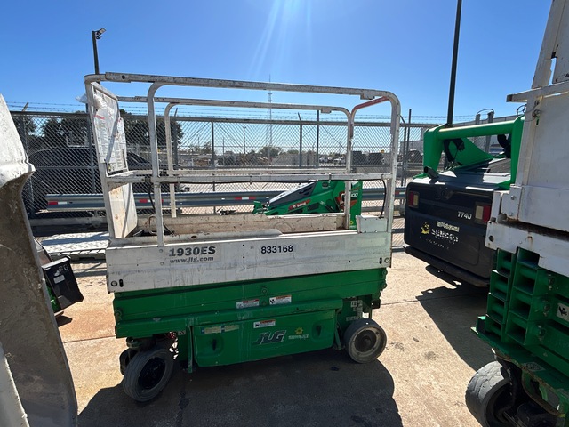 2016 JLG 1930 ES Electric Scissor Lift (Inoperable) 2016 JLG 1930 ES Electric Scissor Lift (Inoperable)