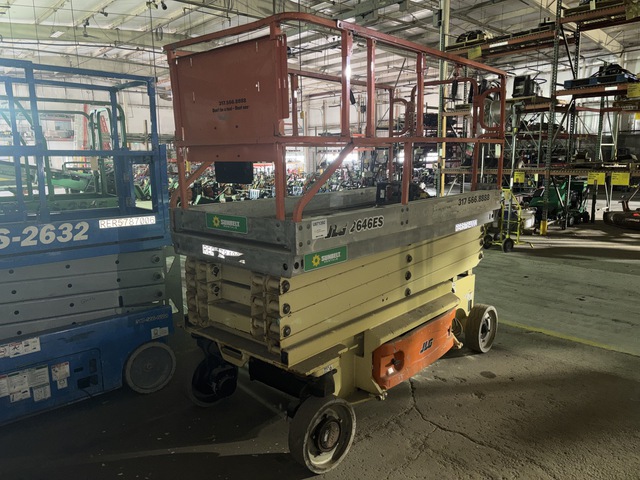 2004 JLG 2646ES Electric Scissor Lift (Inoperable)