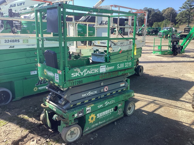 2015 Skyjack SJIII 3219 Electric Scissor Lift