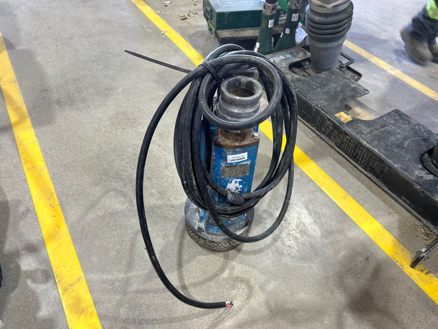 2018 Tsurumi NK2-15 Water Pump (Inoperable) 2018 Tsurumi NK2-15 Water Pump (Inoperable)