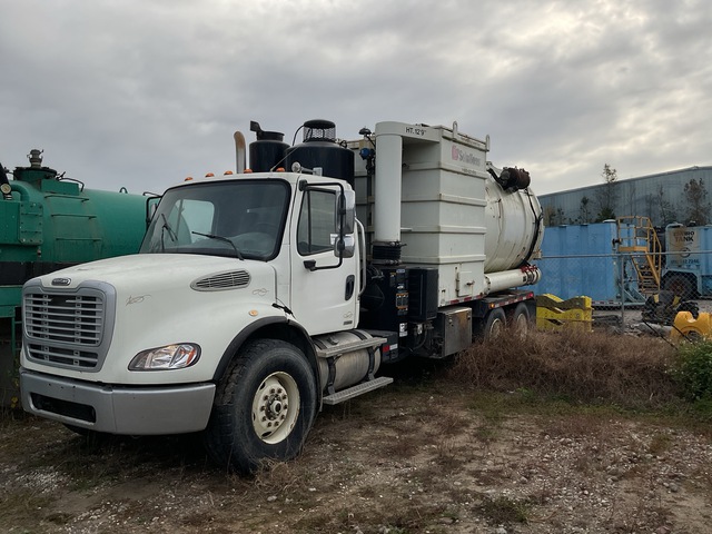 2005 FS Solutions on 2005 Freightliner M2 106 Business class 6x4 Vacuum Excavator Truck