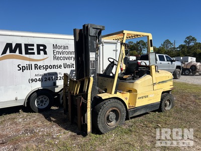 1983 Hyster H100XM 10000 lb Pneumatic Tire Heftruck