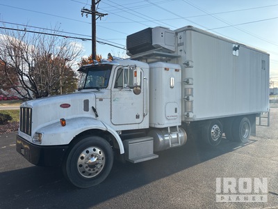 2002 Peterbilt 330 4x2 Sleeper 10K Blaster Refrigerated Truck