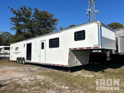 2005 Haulmark EGG85X46WR4 46 ft Tri/A Gooseneck Enclosed Trailer