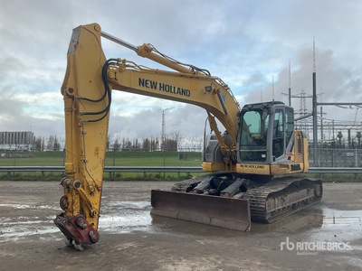 2012 New Holland E235BSR-2 Pelle Hydraulique sur Chenilles