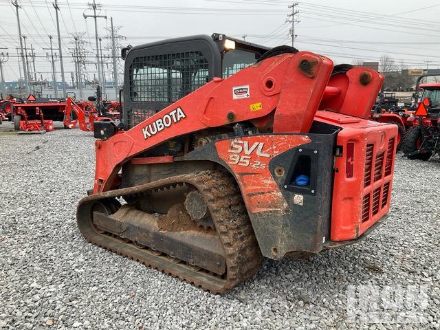 MINI CARGADOR SOBRE ORUGAS KUBOTA SVL952SHFC