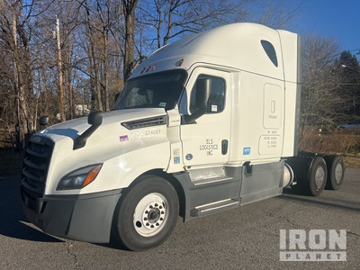 2019 Freightliner Cascadia 126 6x4 Sleeper Truck Tractor