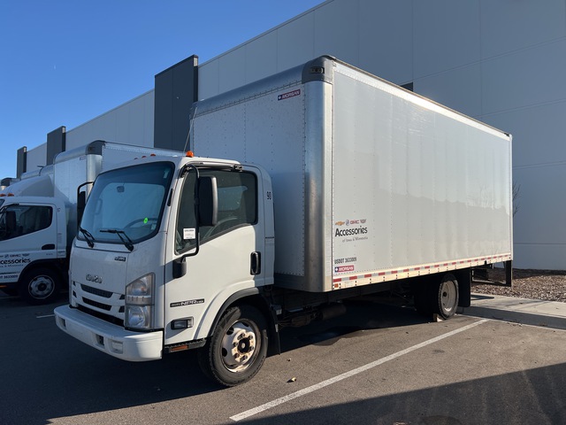 2020 Isuzu NPR 4x2 Van Truck