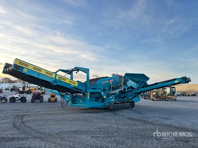 2011 Powerscreen Warrior 1400 planta de trituración