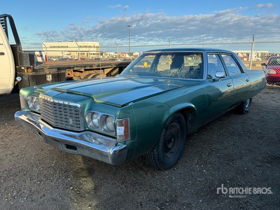 1975 Chrysler Newport Autovettura (Inoperable)