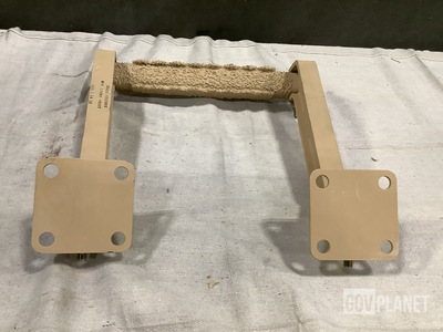 (14) BAE Systems 4310605 Tailgate Steps