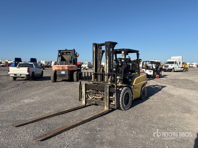 Hyundai 45D-9 9020 lb Cushion Tire Forklift