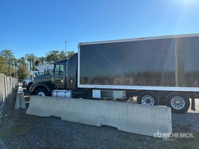 1998 Kenworth T800 6x4 Gesloten vrachtwagen (Inoperable)