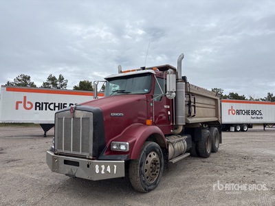 2004 Kenworth T800 6x4 T/A Dump Truck