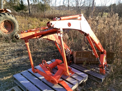 Kubota LA526 Front Loader Attachment