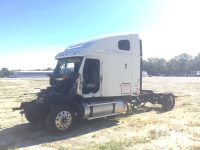 2016 Freightliner Columbia 112 6x4 3- Achs Sattelzugmaschine mit Schlafkabine (Inoperable)
