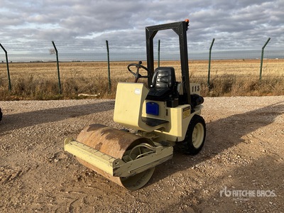 2006 Multitor RM-1010 Smooth Drum Compactor