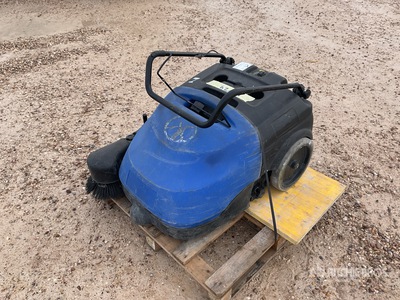 2017 Nilfisk SWEEPER FLOORTEC 350 B Barredora