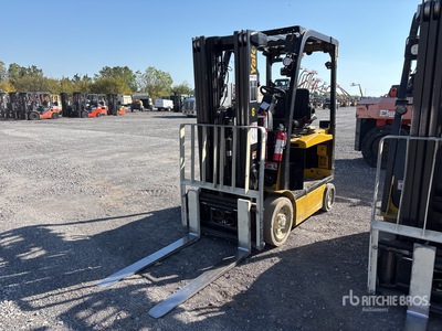 2022 Yale ERC050VGN48TE085 4950 lb Elektrogabelstapler (Inoperable)