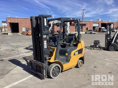 Cat 2C5000 4750 lb Cushion Tire Heftruck