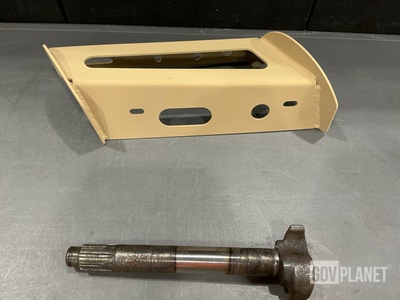 (25) Navistar Defense 3689909C2 Metallic Treads & (12) Bendix 806527 Camshafts