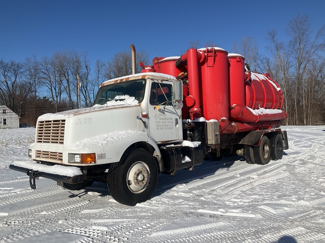 1999 International 2674 6x4 Vacuum Tanker Truck 1999 International 2674 6x4 Vacuum Tanker Truck