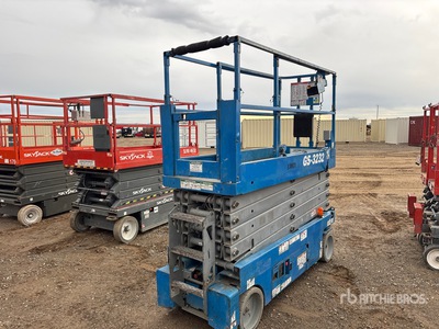 Genie GS3232 Electric Scissor Lift