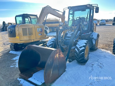 2019 John Deere 324L Wiellader (Inoperable)