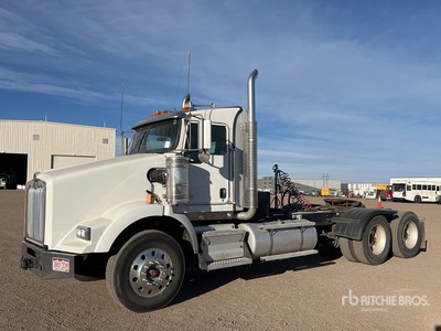 2015 Kenworth T800 6x4 Ciągnik siodłowy T/A z kabiną dzienną