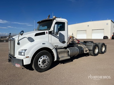 2018 Kenworth T880 6x4 Cabeza Tractora Cabina Corta