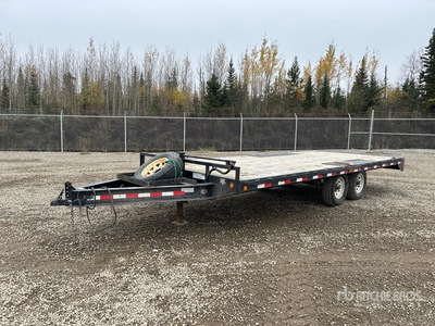 2011 PJ Trailers F8262 26 ft T/A Flatbed Trailer